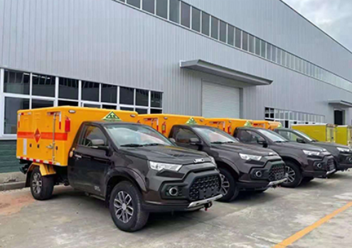 锦山镇爆破器材运输车-保障安全与效率的关键